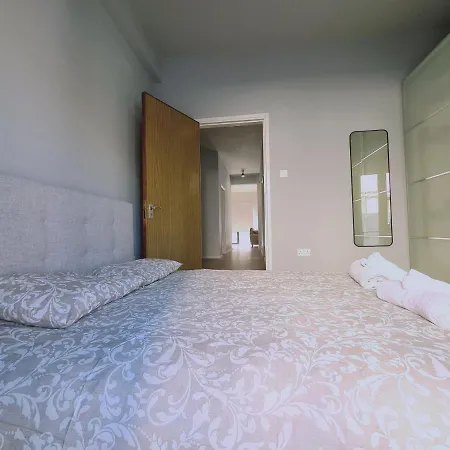 Vintage House * 利马索尔